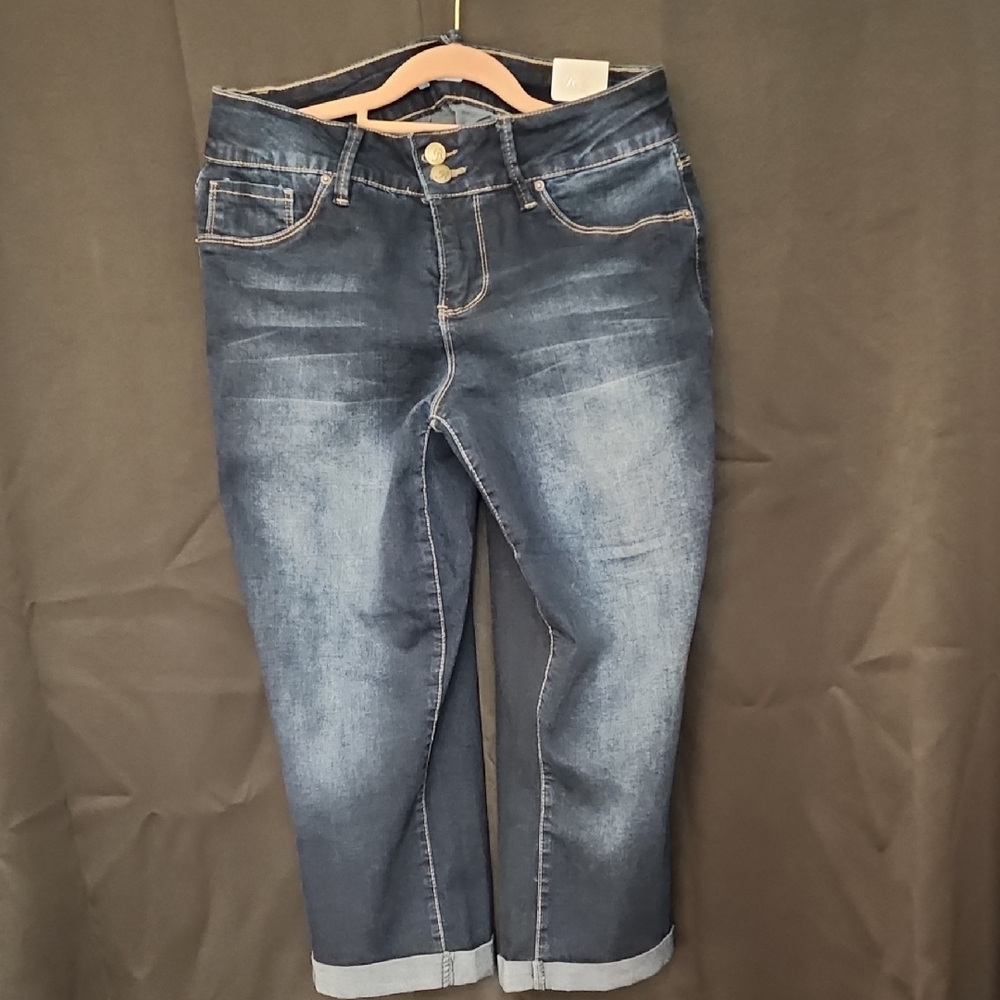 Royalty For Me Mid Rise NWT Jeans